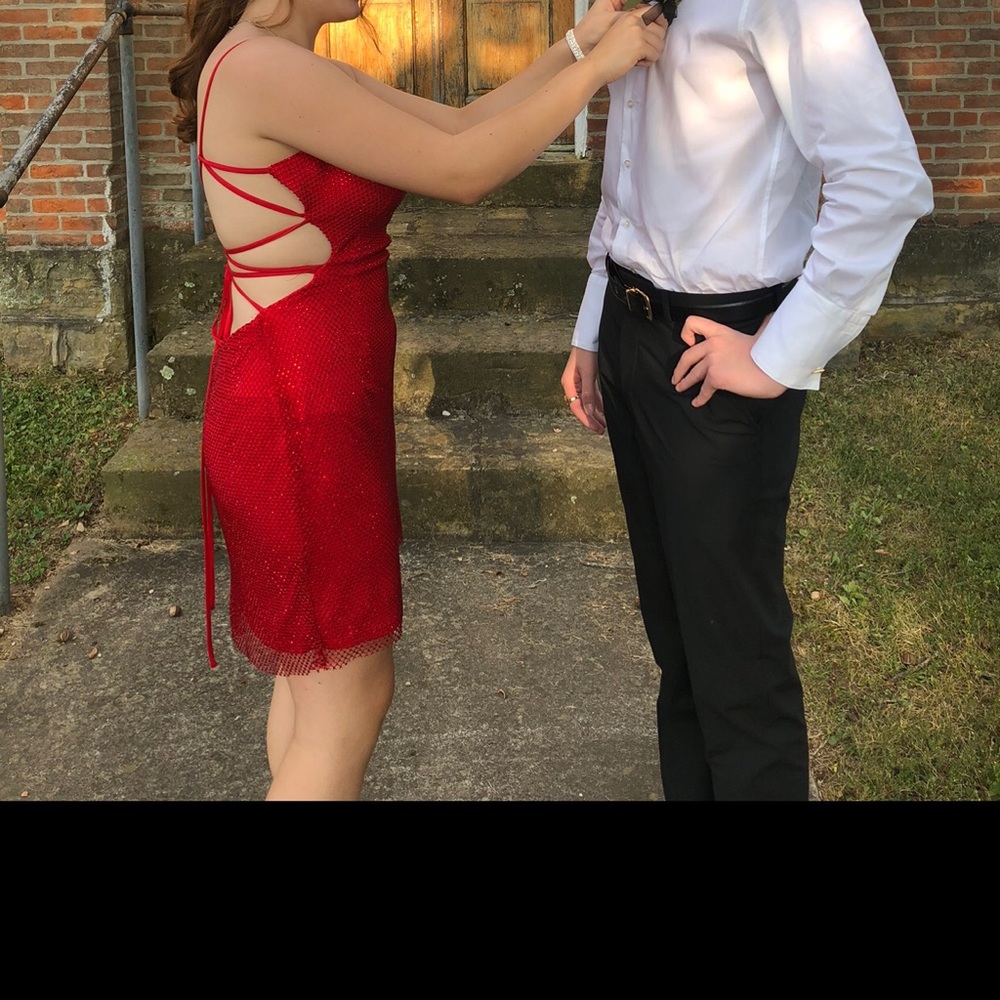 Red short Homecoming formal size 6